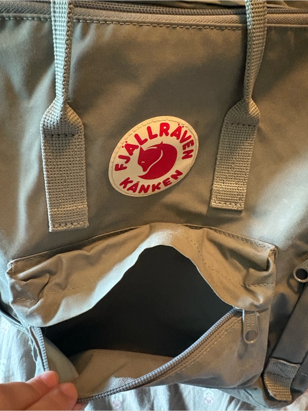 Fjällräven Kånken Classic Backpack - Light Grey - Picture 4 of 7